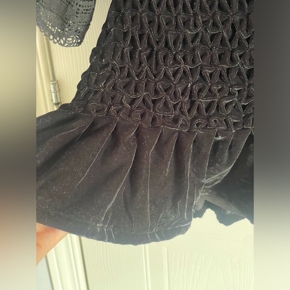 Free People Whimsigoth Velvet Set Smocked Mini & Tie-Back Top Noir Luxe - Picture 8 of 15